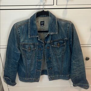 GAP Women's Medium Blue Denim Jacket
